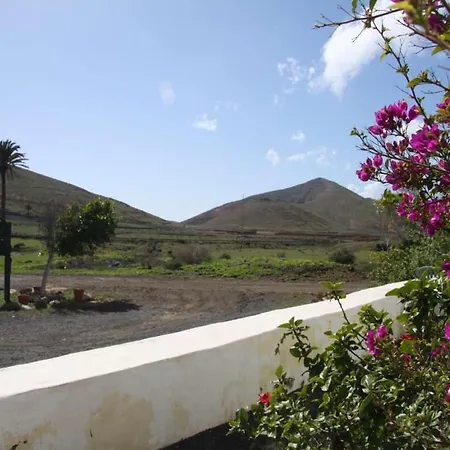 Las Casitas De Femes Sleeps 3 Pool Wifi Uga