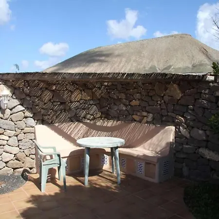 Las Casitas De Femes Sleeps 3 Pool Wifi Villa Uga